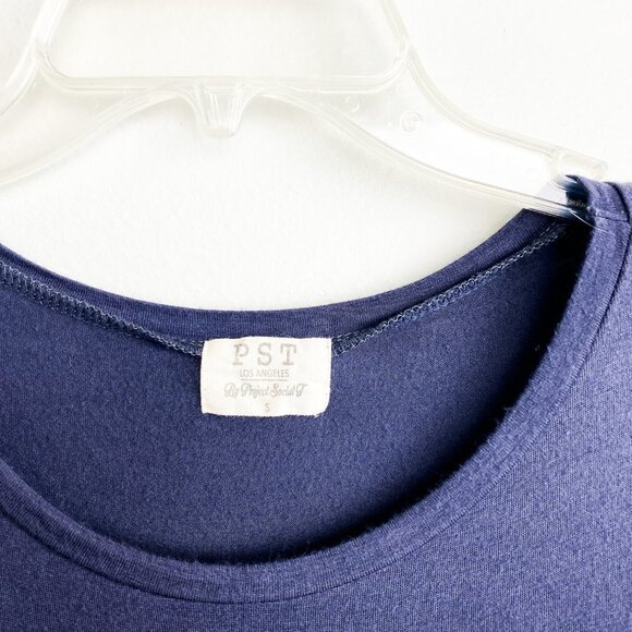 🌻 PROJECT SOCIAL T Bull Graphic Tank Top Navy Blue Small - Picture 3 of 6